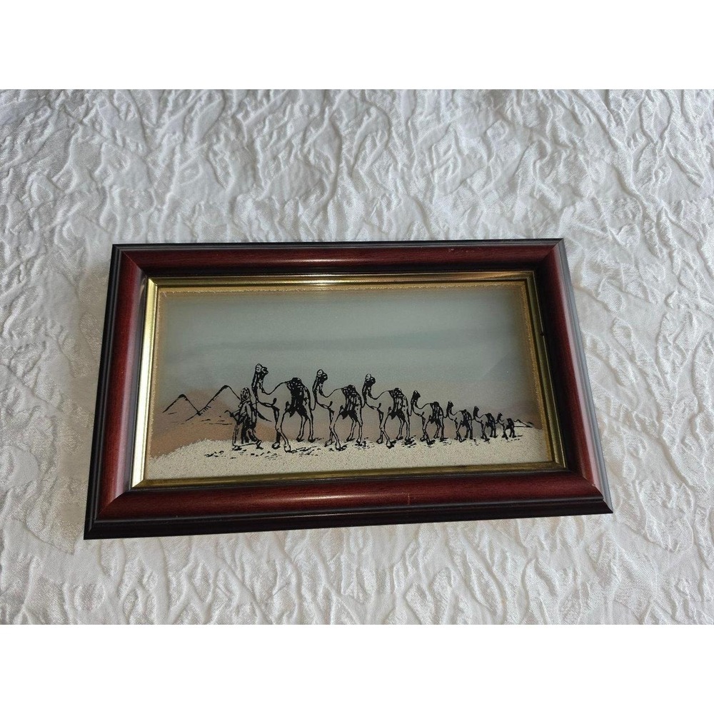 handmade novelty souvenir United Arab Emirates featuring‎ sand collection